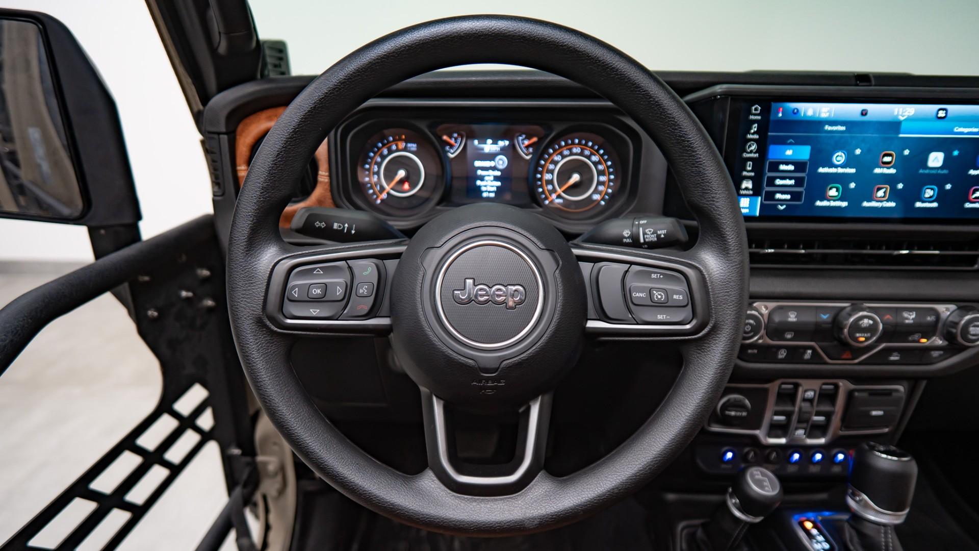 2026 JEEP GLADIATOR 4X4 in Tan, photo 25 of 60