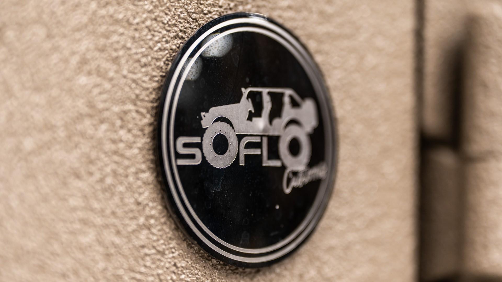 2026 JEEP GLADIATOR in Tan, photo 57 of 60