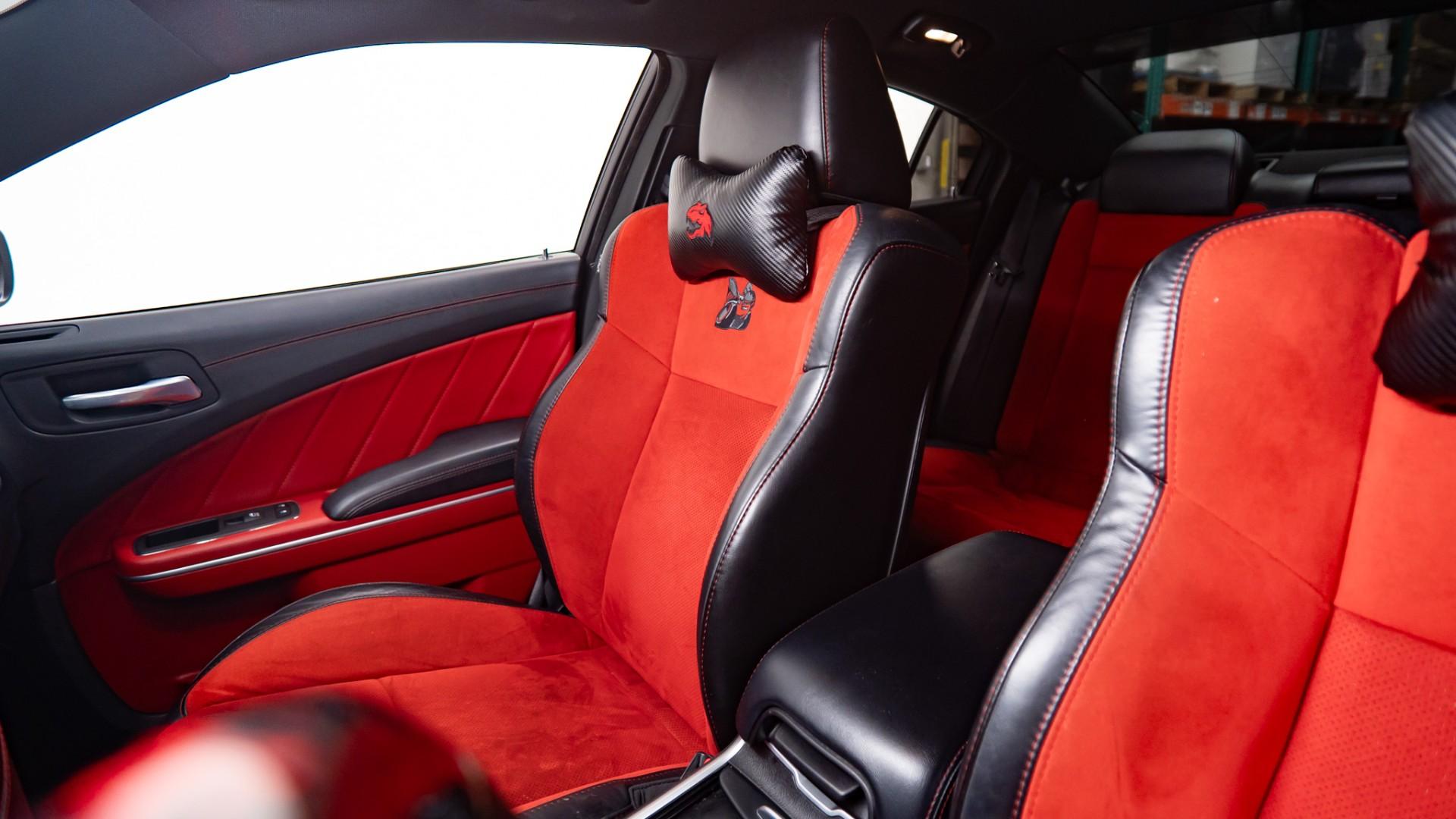 2022 DODGE CHARGER in WHITE KNUCKLE CLEARCOAT, photo 32 of 54