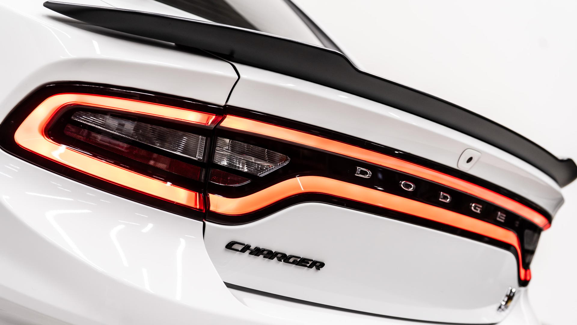 2022 DODGE CHARGER in WHITE KNUCKLE CLEARCOAT, photo 46 of 54