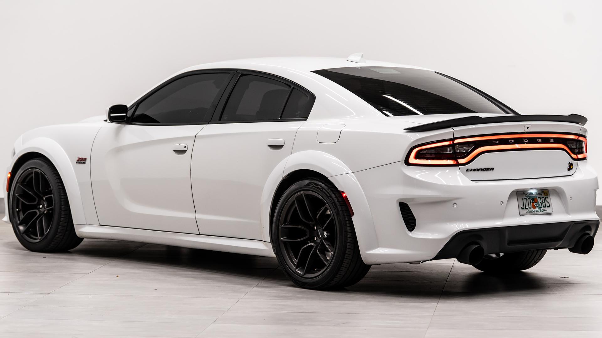 2022 DODGE CHARGER in WHITE KNUCKLE CLEARCOAT, photo 10 of 54