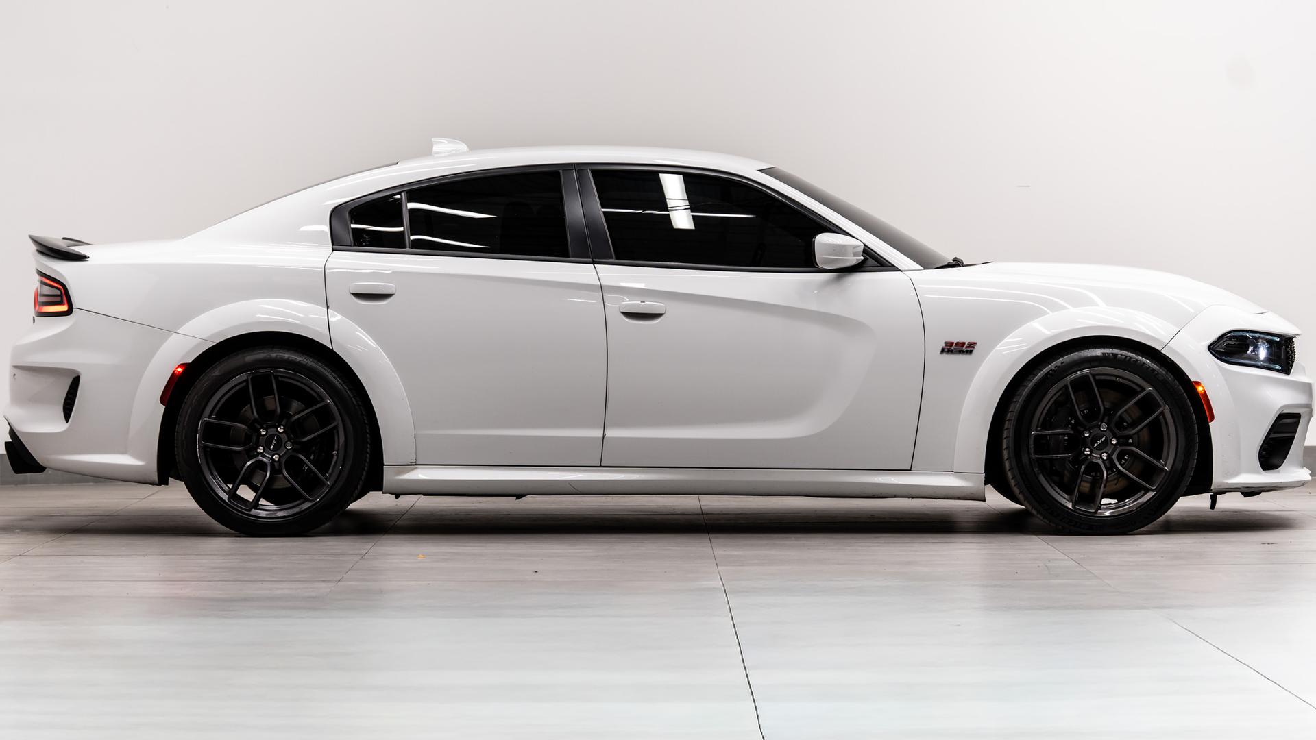2022 DODGE CHARGER in WHITE KNUCKLE CLEARCOAT, photo 7 of 54