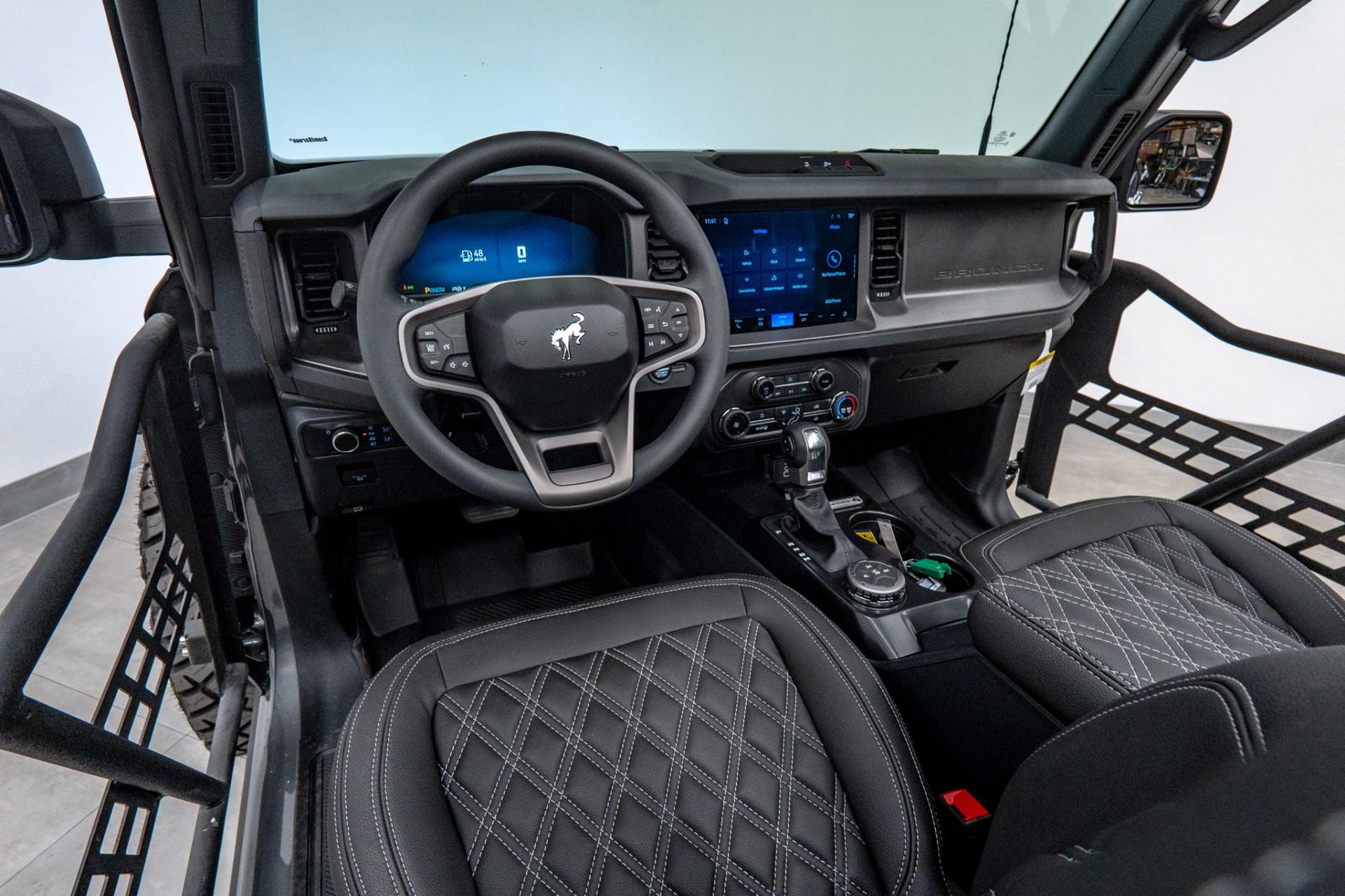 2025 FORD BRONCO in Carbonized Gray Metallic, photo 35 of 60