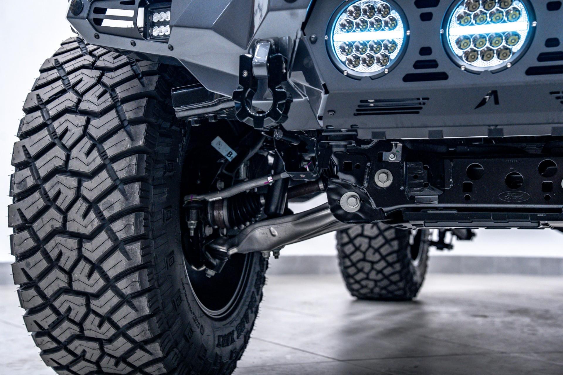 2025 FORD BRONCO in Carbonized Gray Metallic, photo 24 of 60