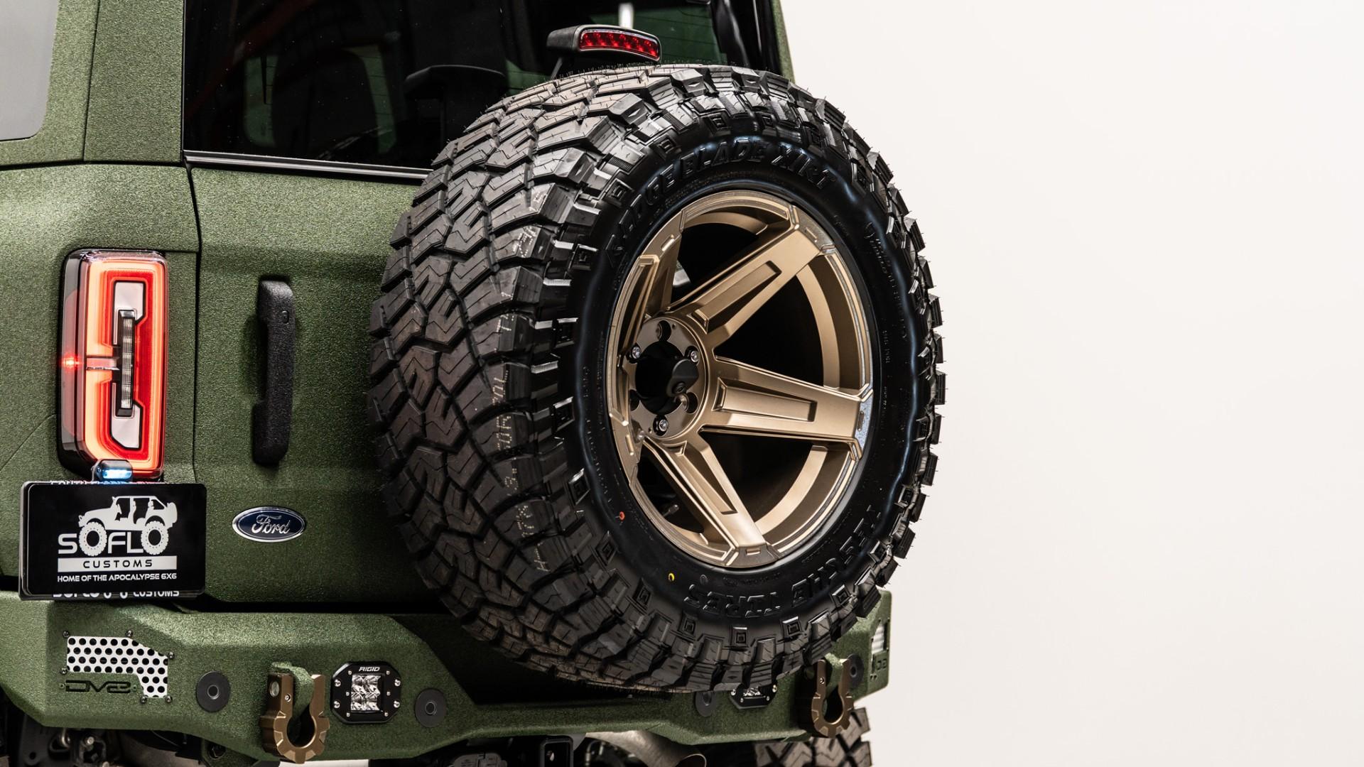 2025 FORD BRONCO in Green, photo 9 of 52
