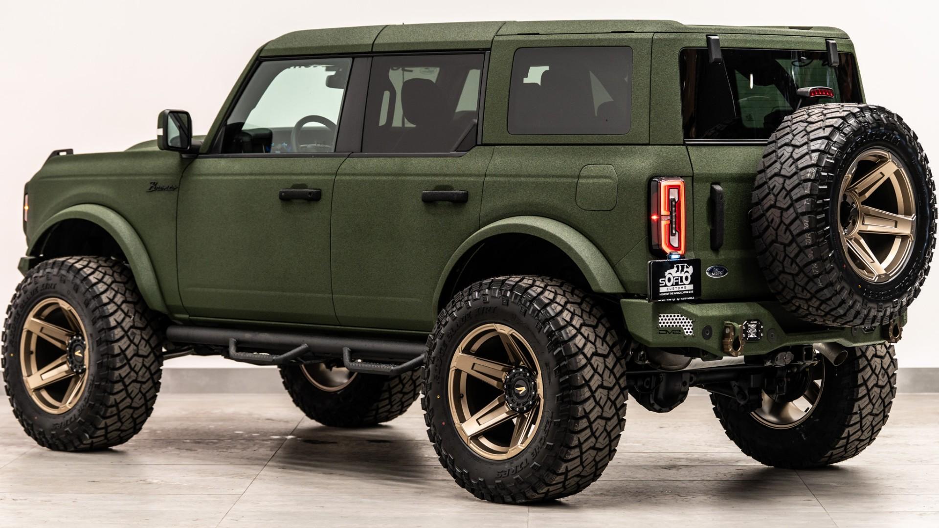 2025 FORD BRONCO in Green, photo 12 of 52