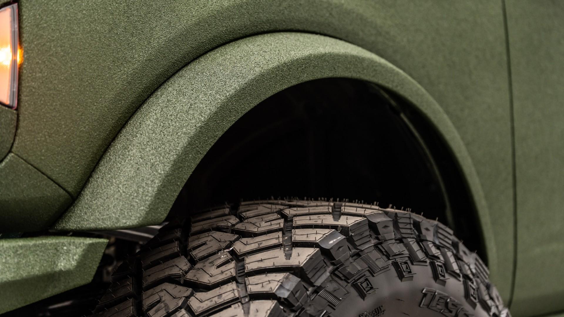 2025 FORD BRONCO in Green, photo 18 of 52