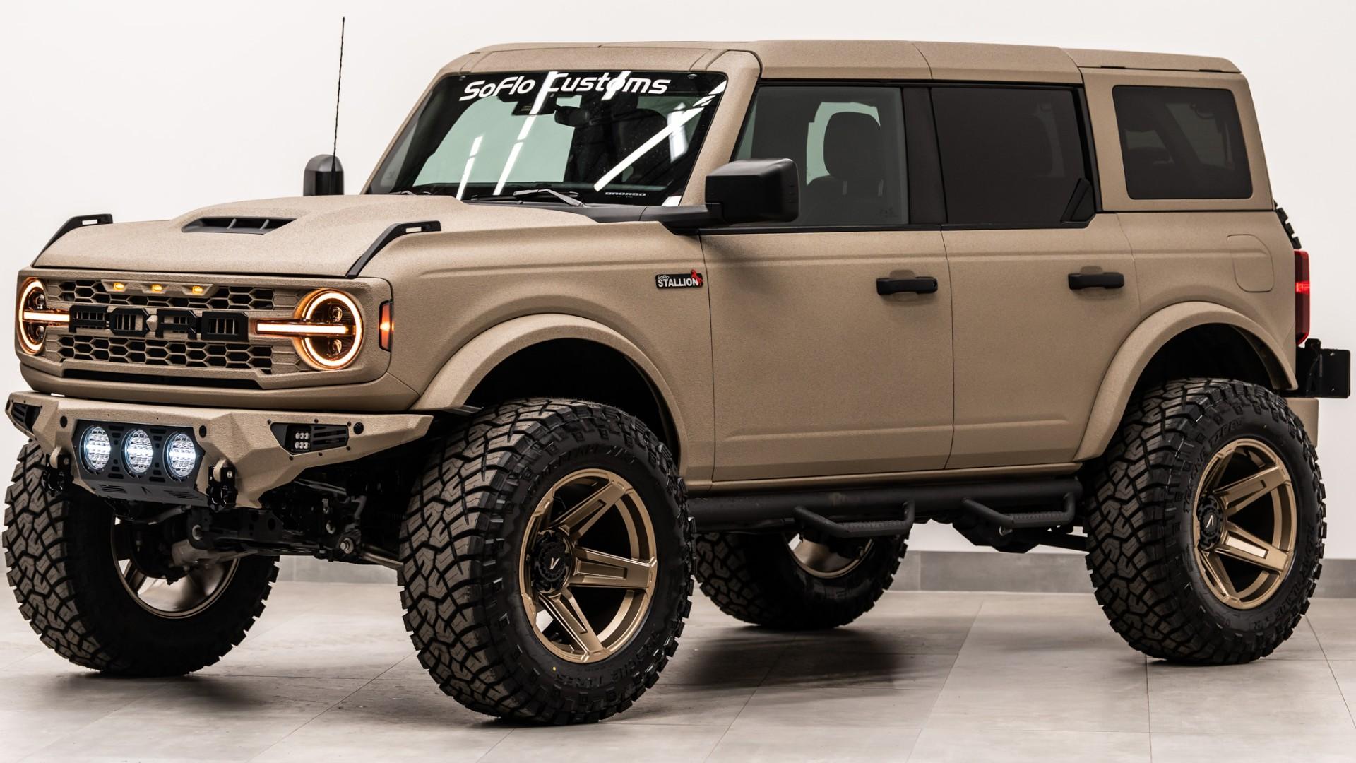 2025 FORD BRONCO in Tan, photo 17 of 53