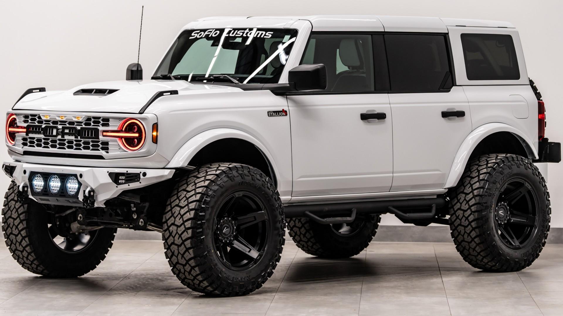 2026 FORD BRONCO 4X4 in White, photo 15 of 47