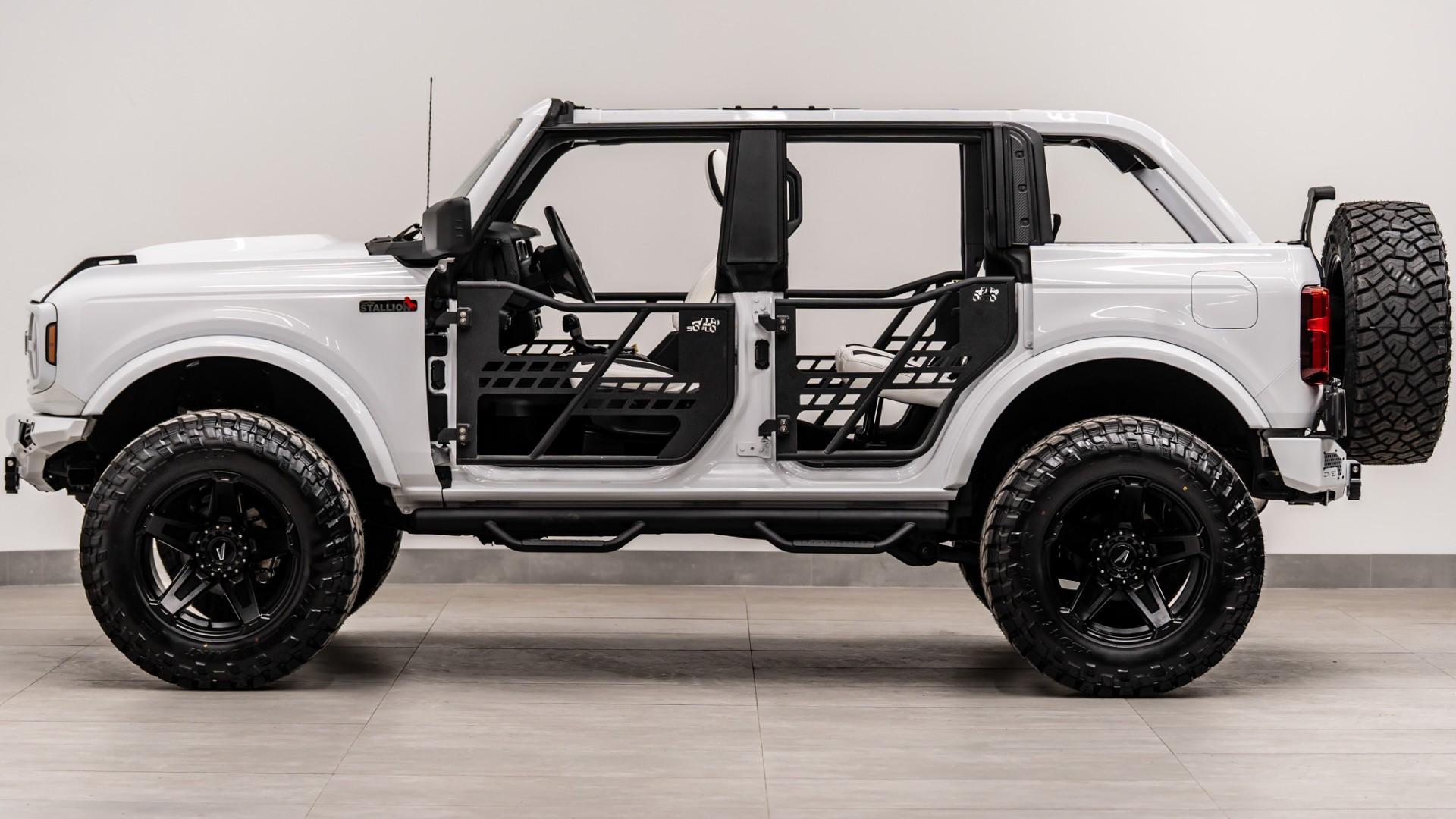 2026 FORD BRONCO 4X4 in White, photo 26 of 47