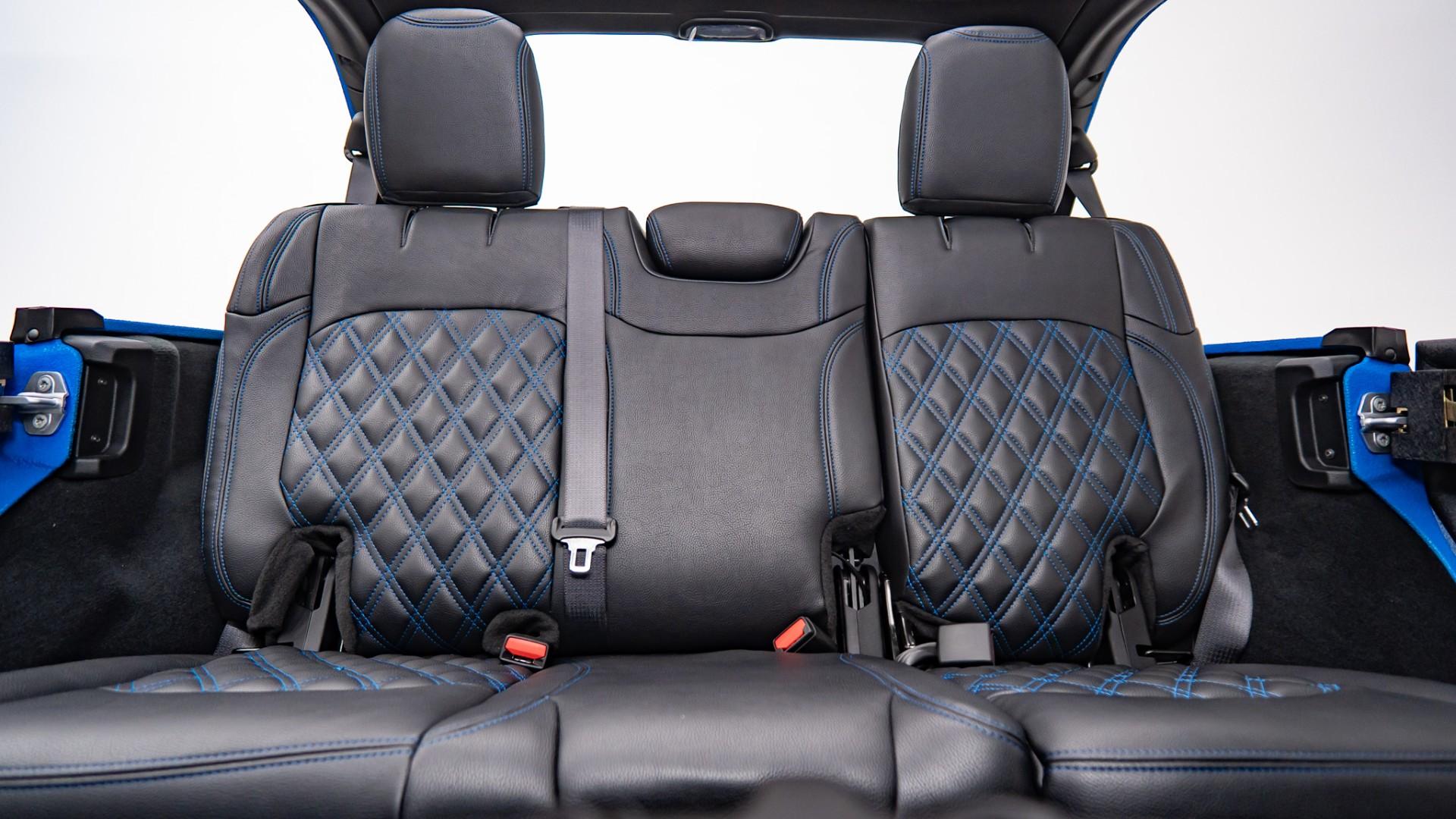 2026 JEEP WRANGLER 4X4 in Pepsi Blue, photo 18 of 60