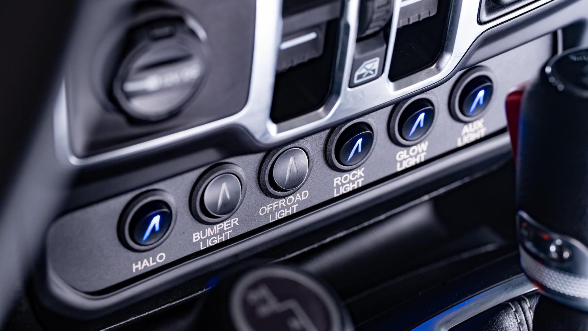 2026 JEEP WRANGLER 4X4 in Pepsi Blue, photo 30 of 60
