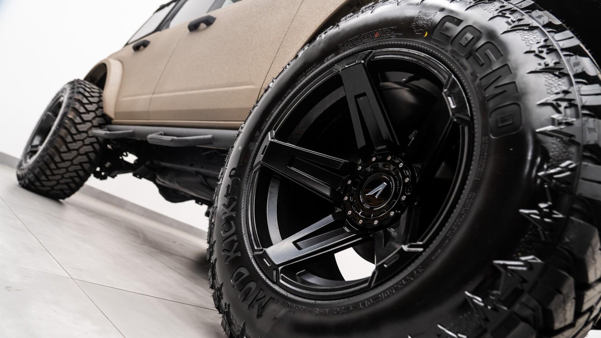 2025 FORD BRONCO 4X4 in Tan, photo 44 of 56