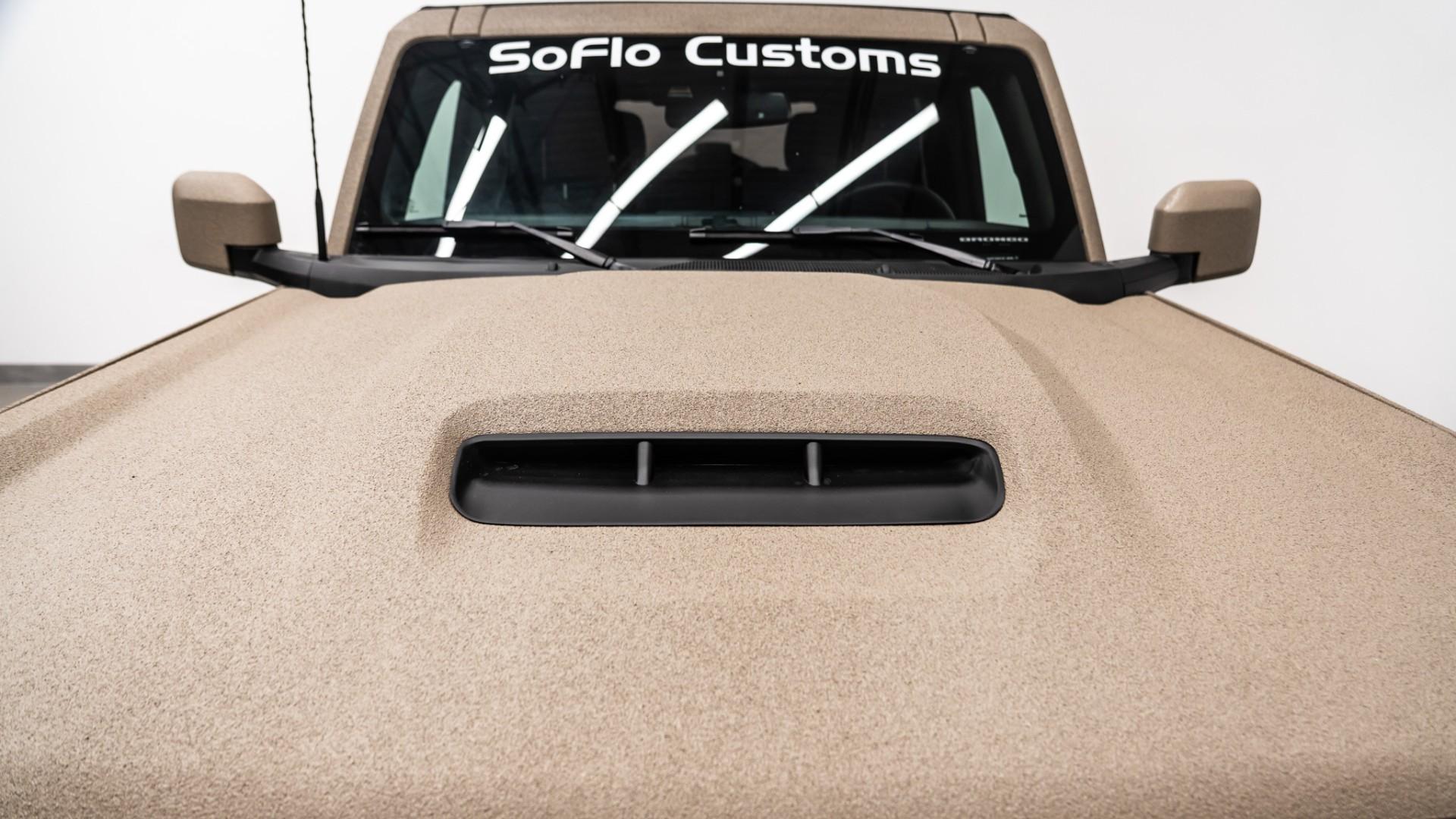 2025 FORD BRONCO 4X4 in Tan, photo 18 of 56