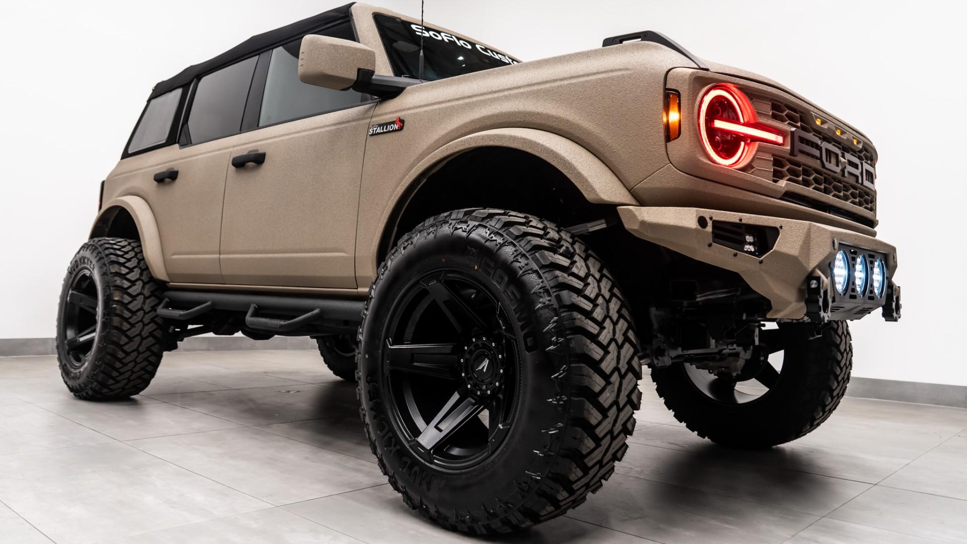 2025 FORD BRONCO 4X4 in Tan, photo 43 of 56