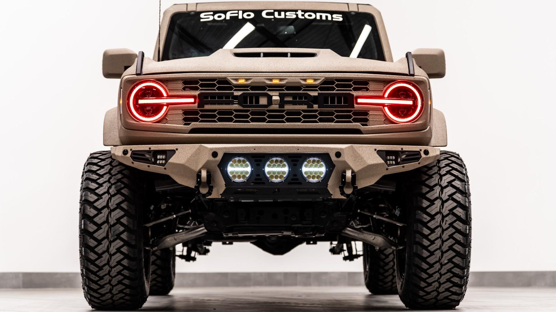 2025 FORD BRONCO 4X4 in Tan, photo 6 of 56