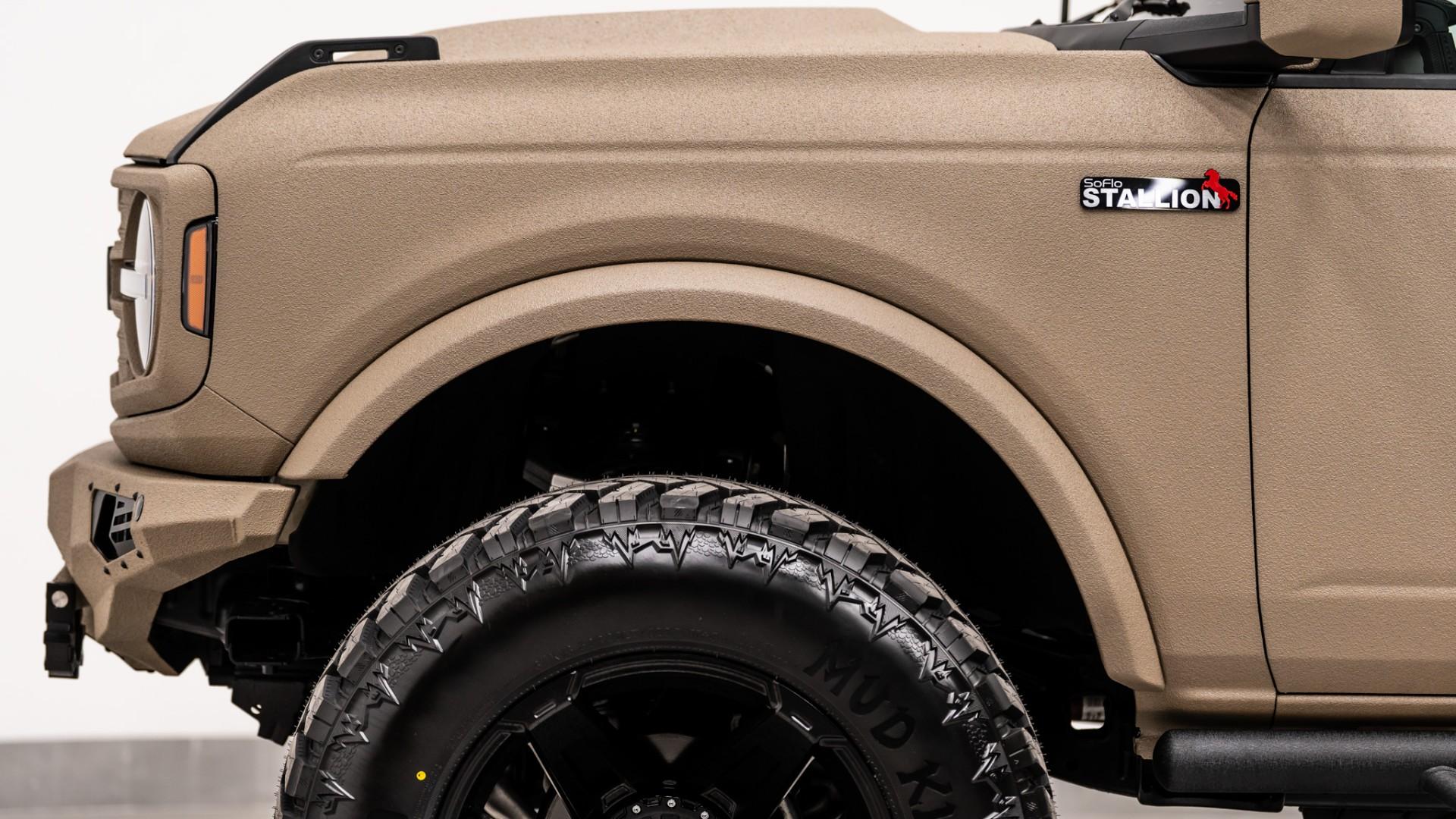 2025 FORD BRONCO 4X4 in Tan, photo 16 of 56