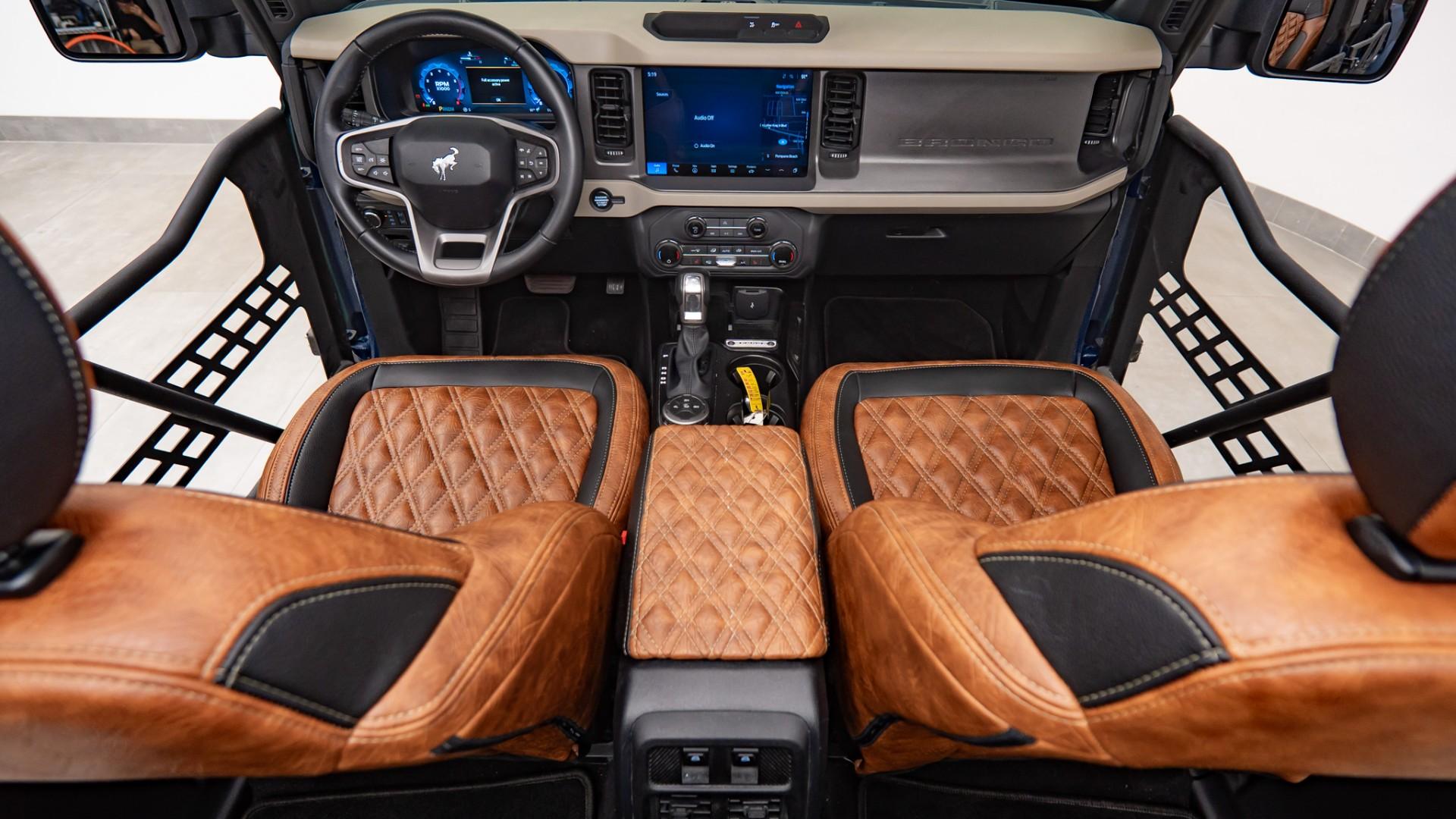 2025 FORD BRONCO in Blue, photo 2 of 60