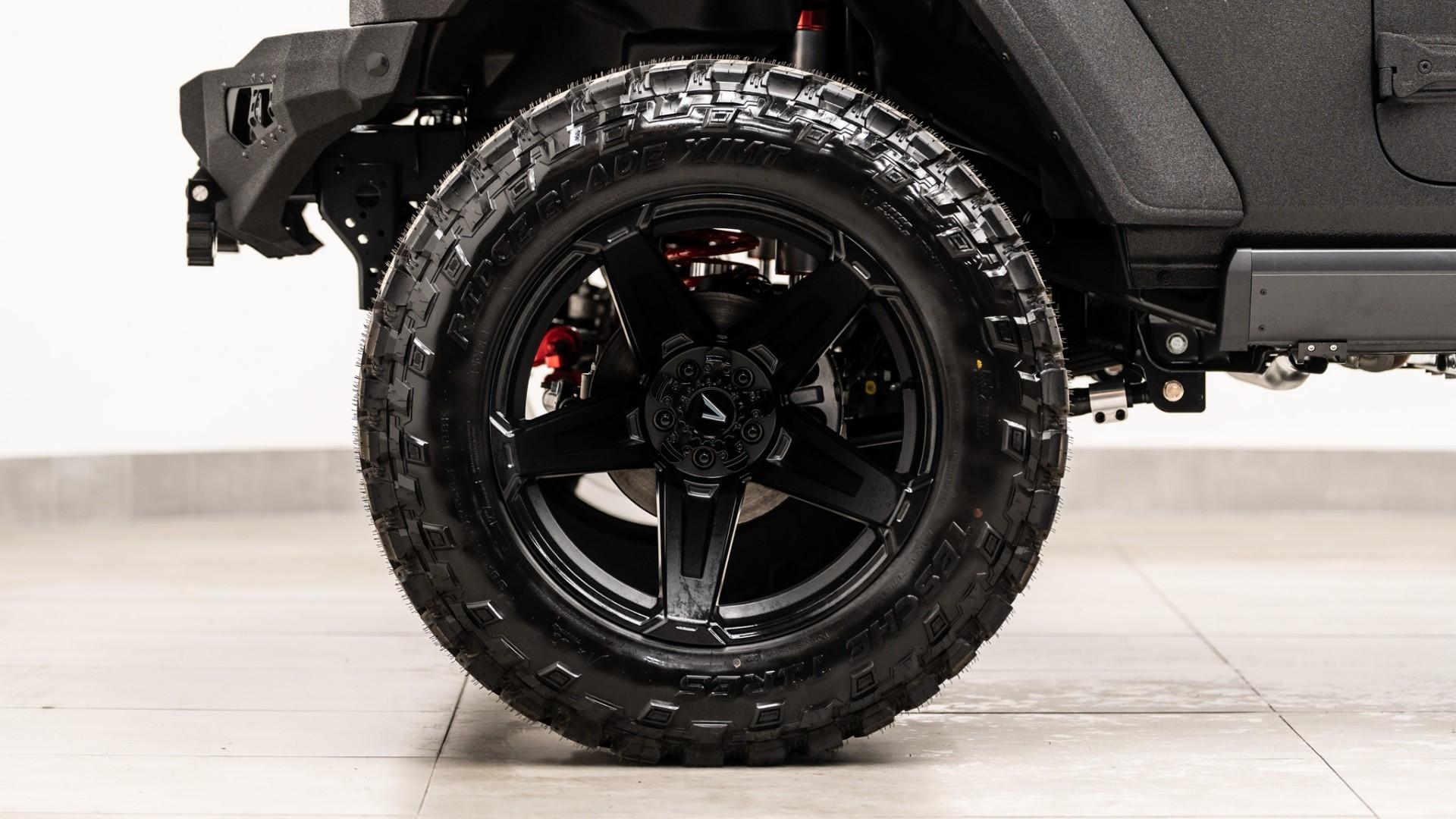2026 JEEP GLADIATOR 4X4 in Black, photo 19 of 55