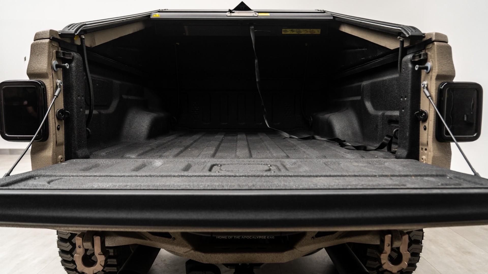 2025 JEEP GLADIATOR in Tan, photo 12 of 59