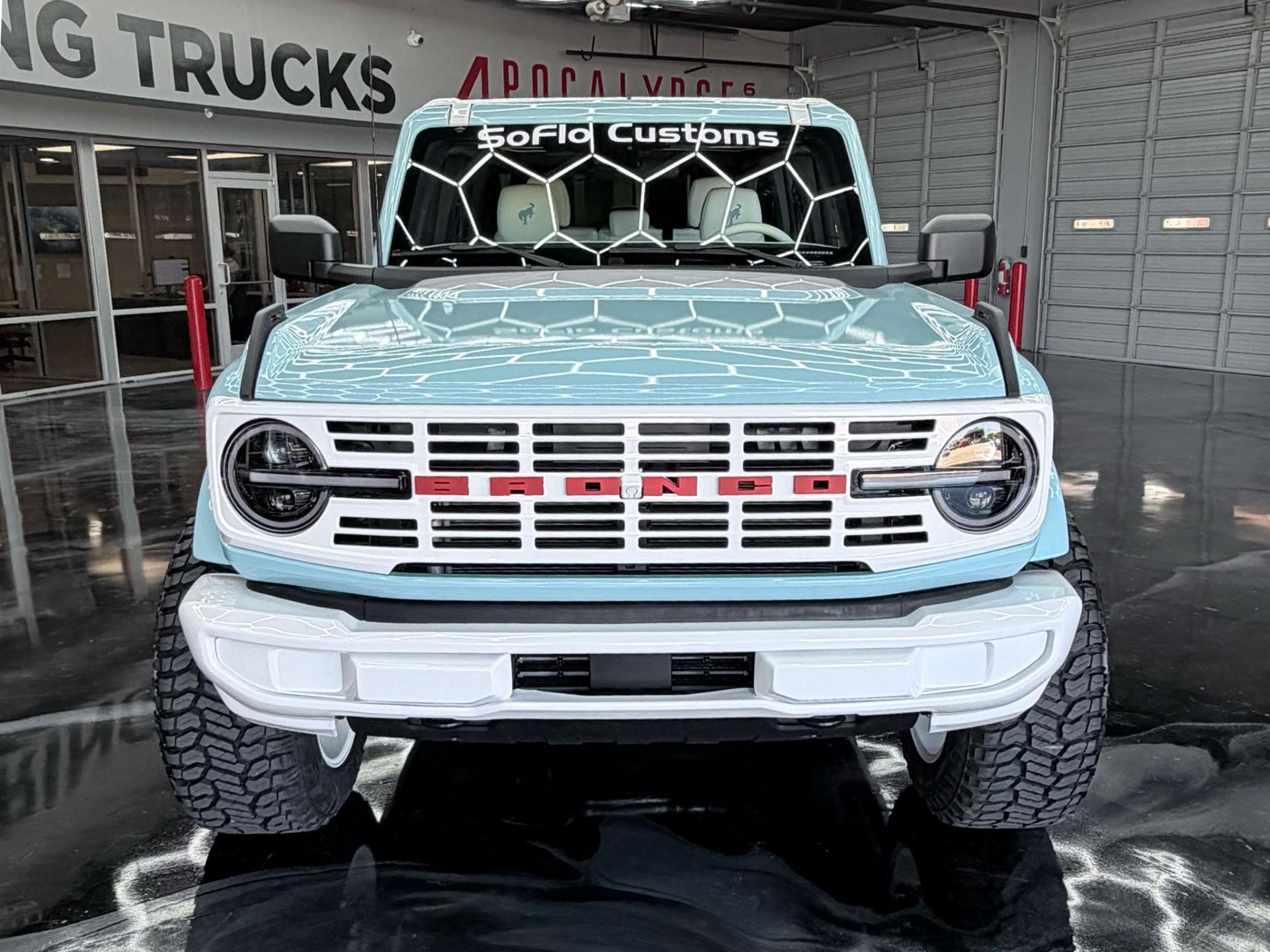 2026 FORD BRONCO 4X4 in Baby Blue, photo 2 of 41