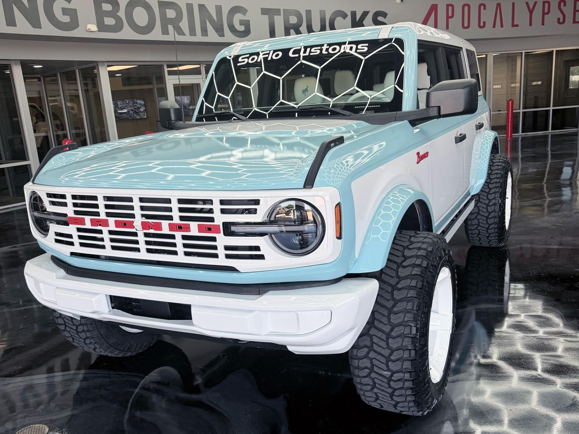 2026 FORD BRONCO 4X4 in Baby Blue, photo 7 of 41