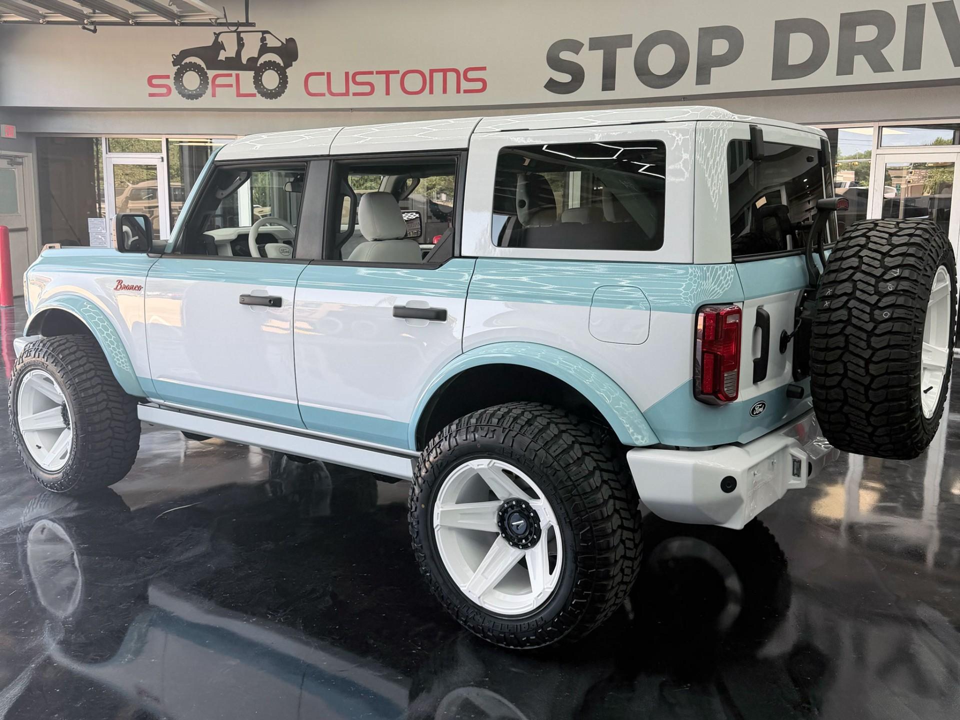 2026 FORD BRONCO 4X4 in Baby Blue, photo 6 of 41