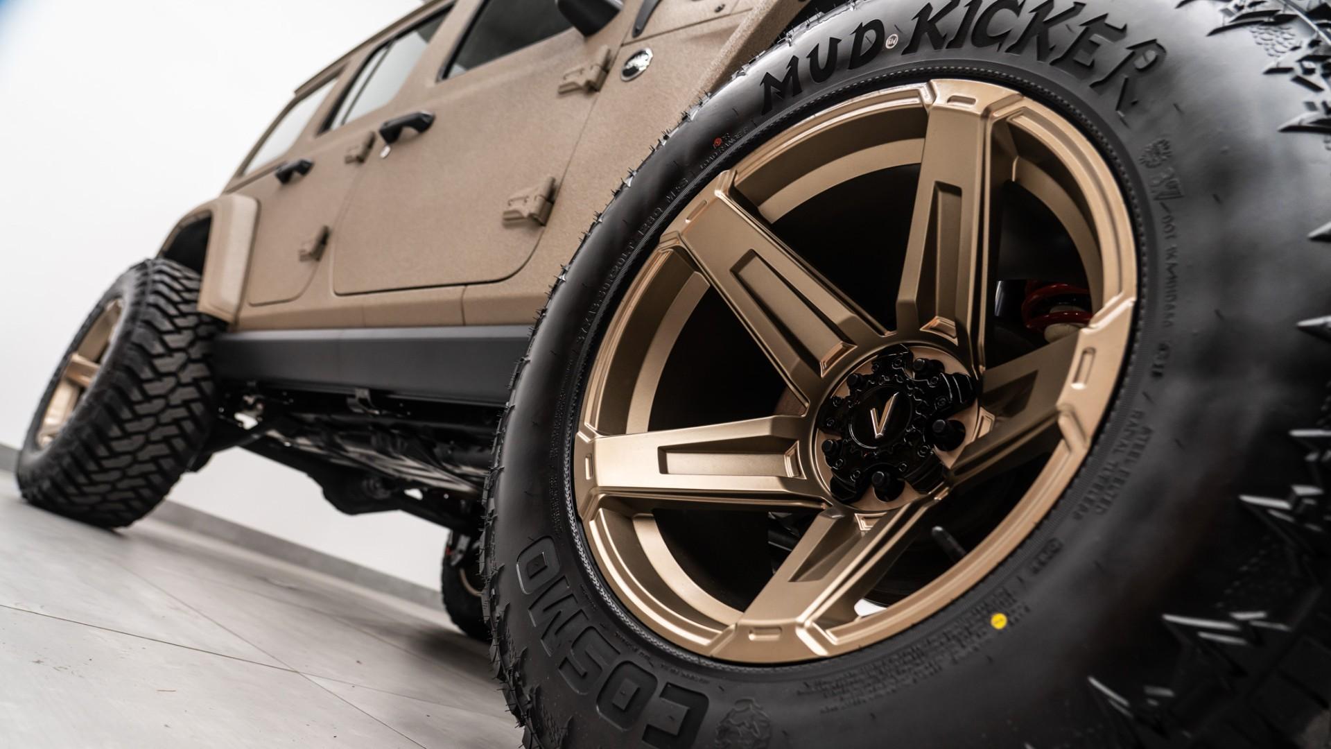 2026 JEEP WRANGLER in Tan, photo 43 of 59