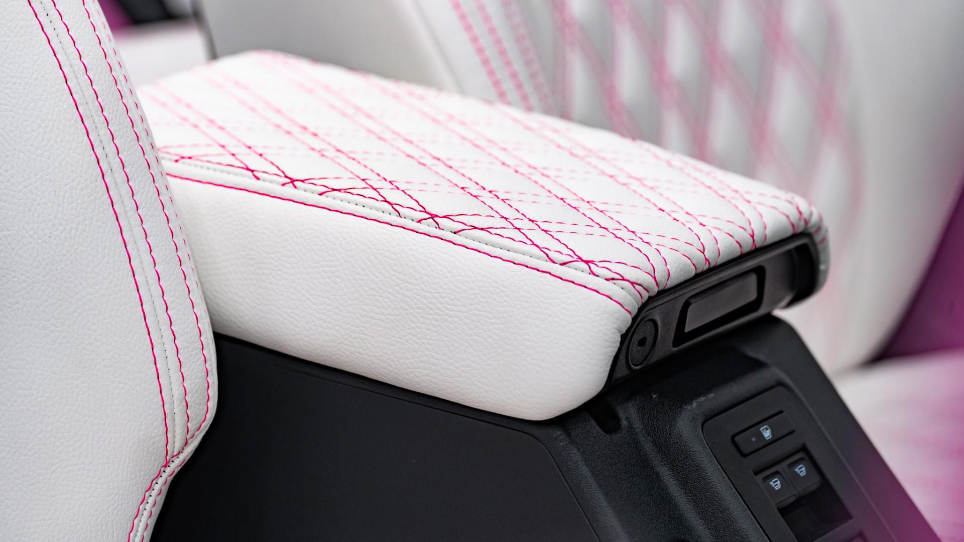 2025 FORD BRONCO in Pink, photo 42 of 53