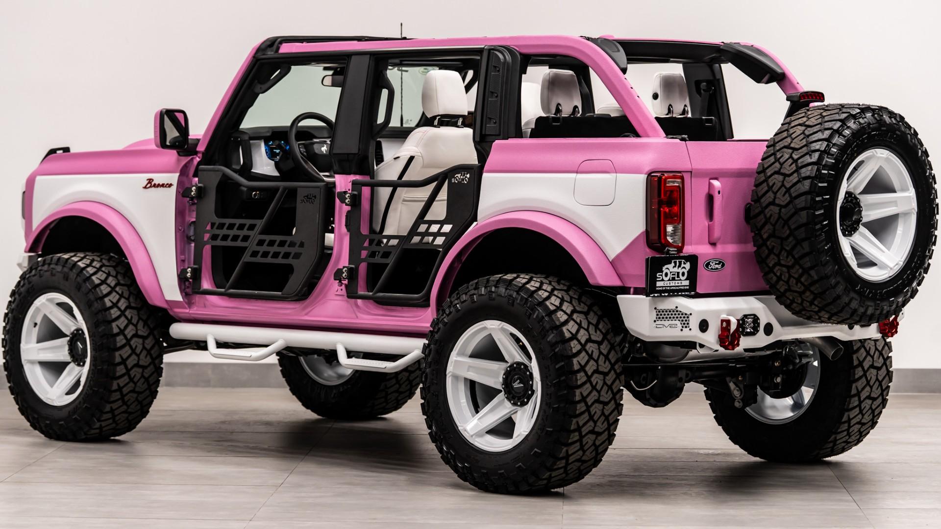 2025 FORD BRONCO in Pink, photo 29 of 53