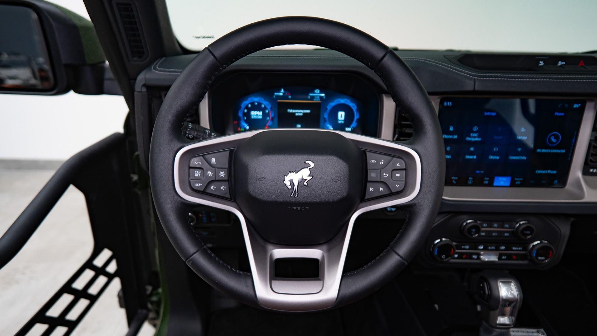 2025 FORD BRONCO in Green, photo 45 of 52