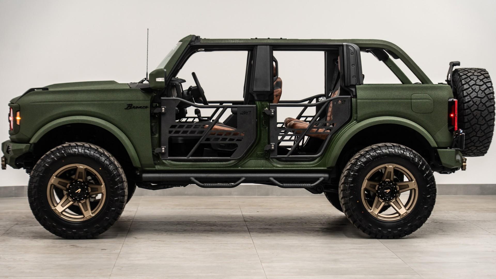 2025 FORD BRONCO in Green, photo 32 of 52