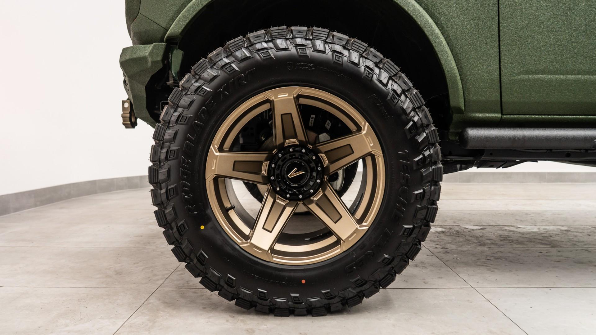 2025 FORD BRONCO in Green, photo 18 of 52
