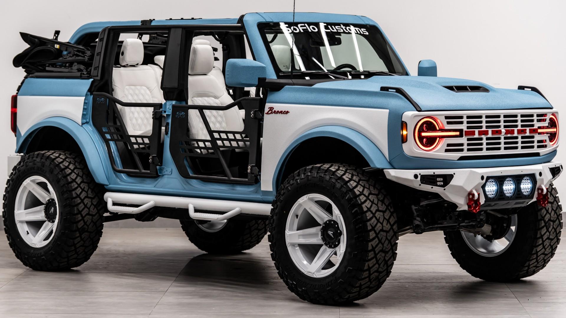 2026 FORD BRONCO in Baby Blue, photo 17 of 52