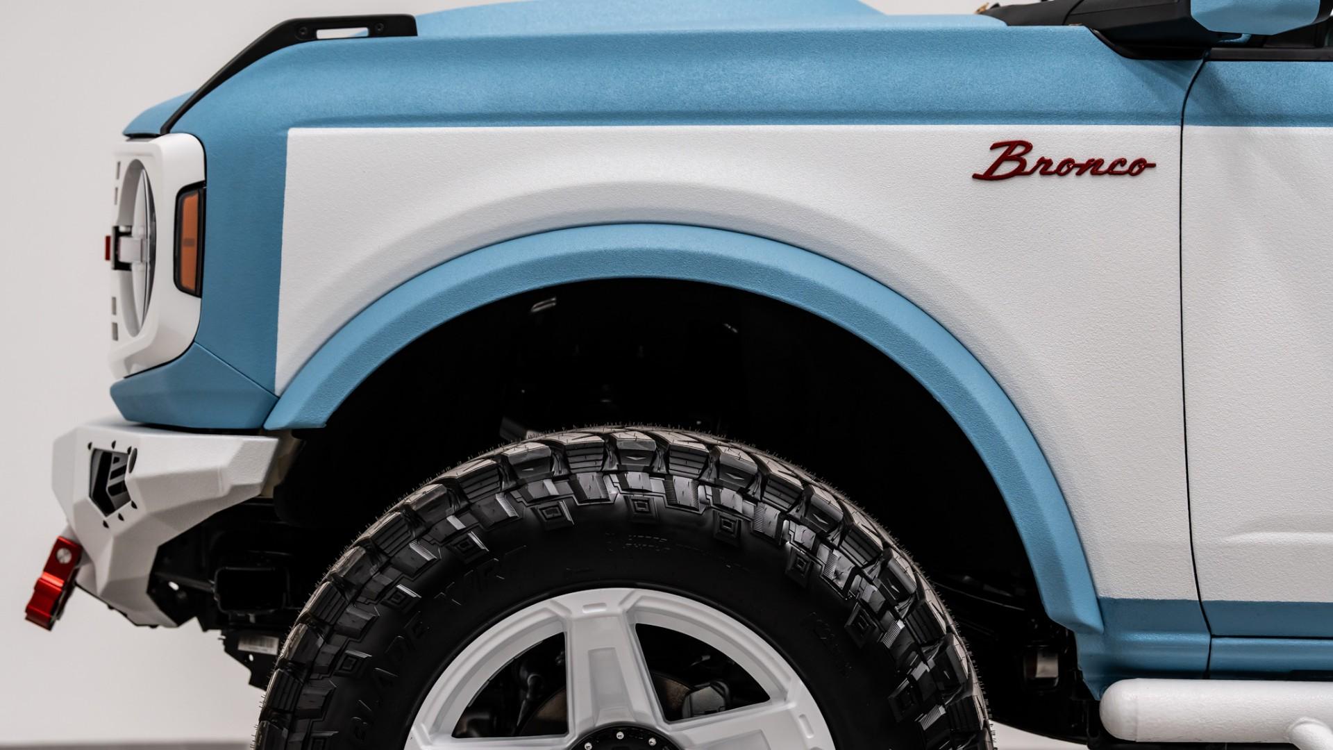 2026 FORD BRONCO in Baby Blue, photo 24 of 52