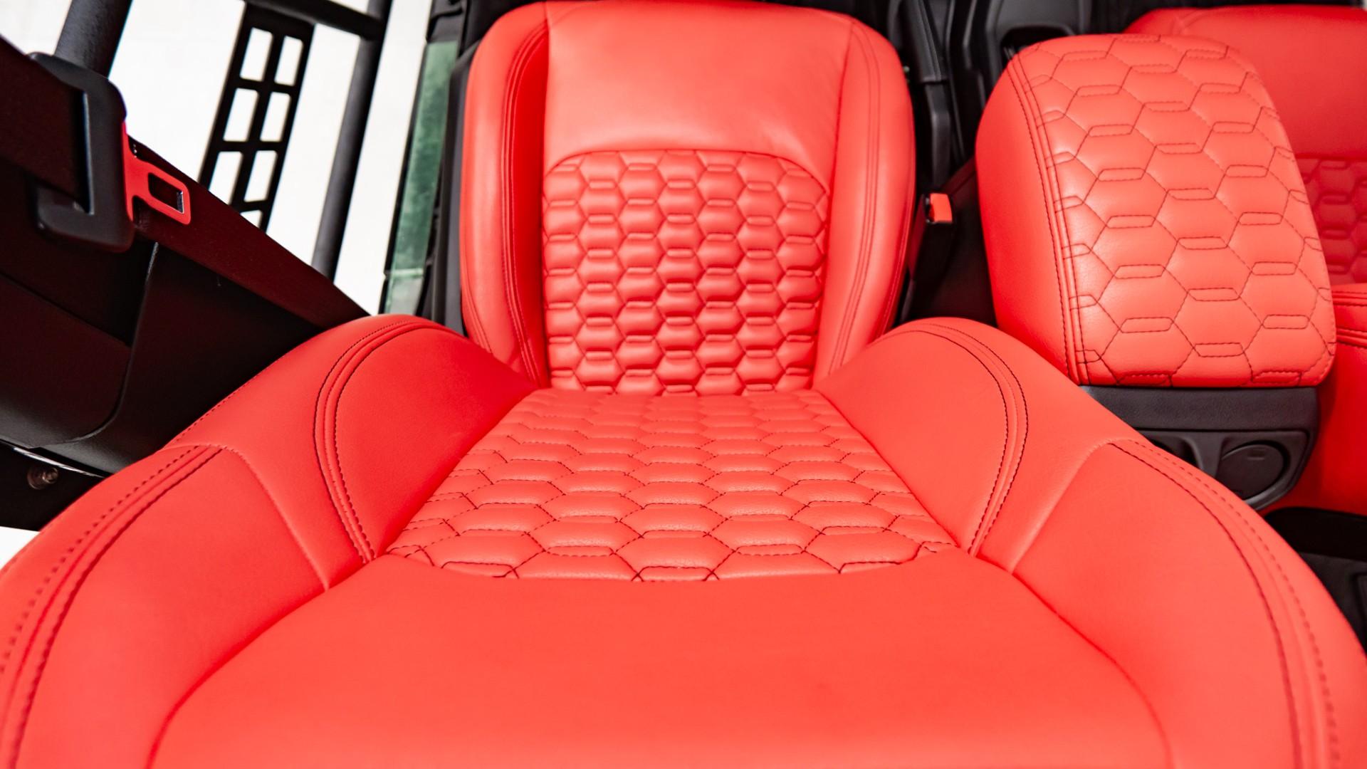 2024 JEEP WRANGLER in BLACK CLEARCOAT, photo 25 of 60