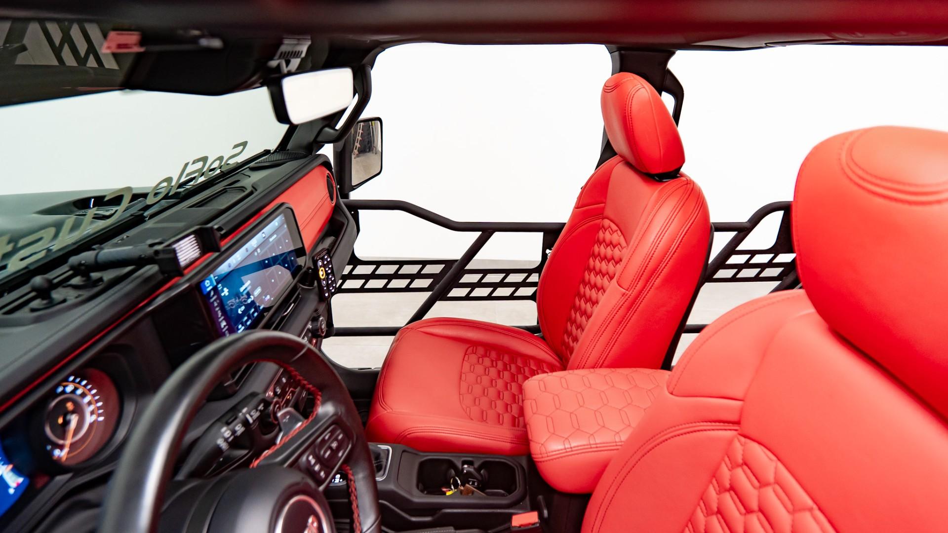 2024 JEEP WRANGLER in BLACK CLEARCOAT, photo 27 of 60