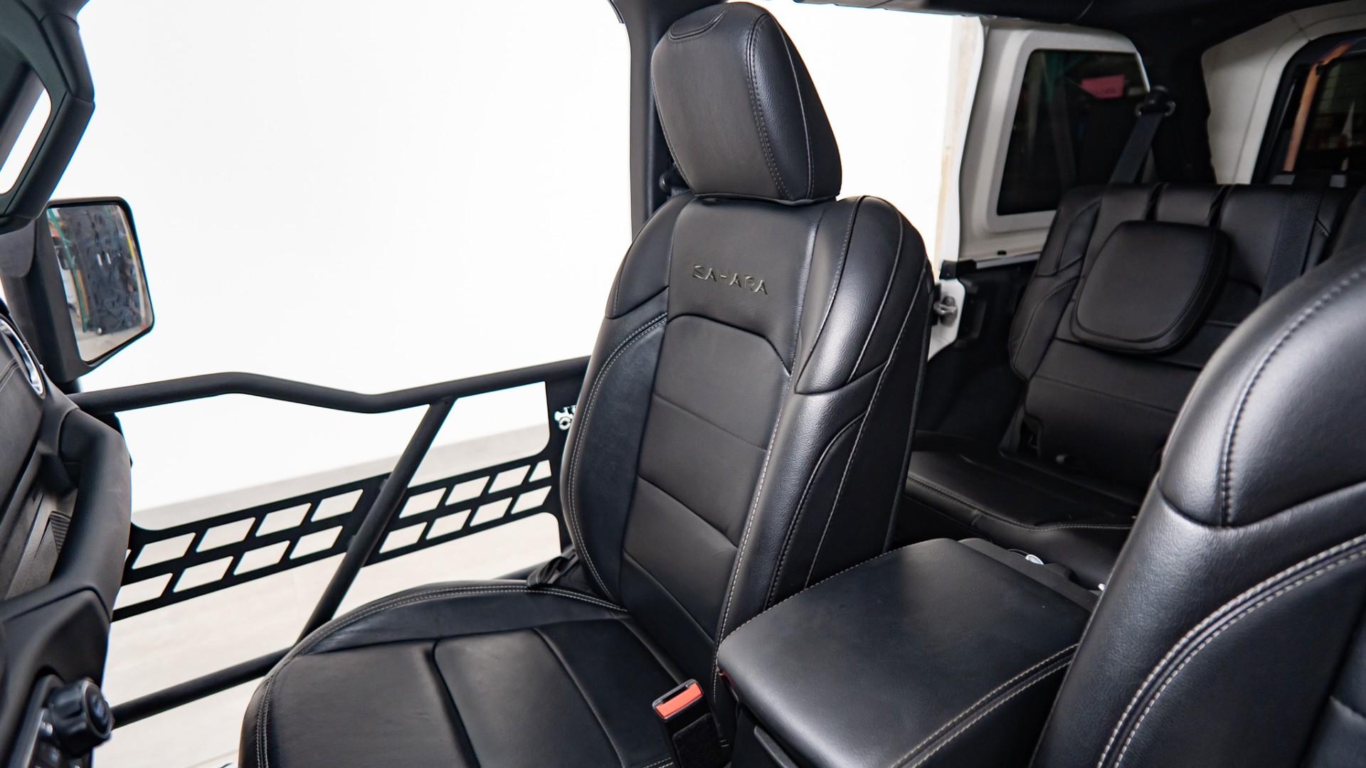 2023 JEEP WRANGLER 4XE in White, photo 34 of 60
