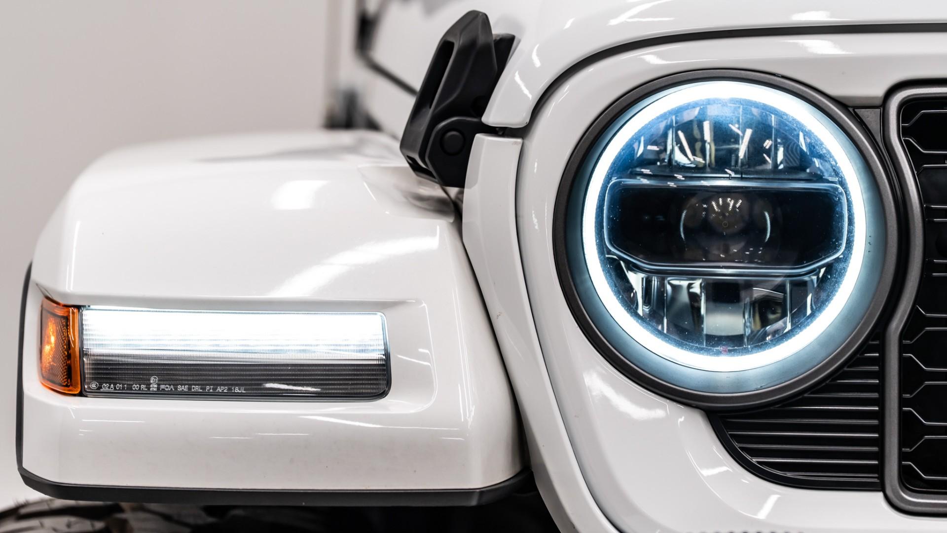 2023 JEEP WRANGLER 4XE in White, photo 47 of 60