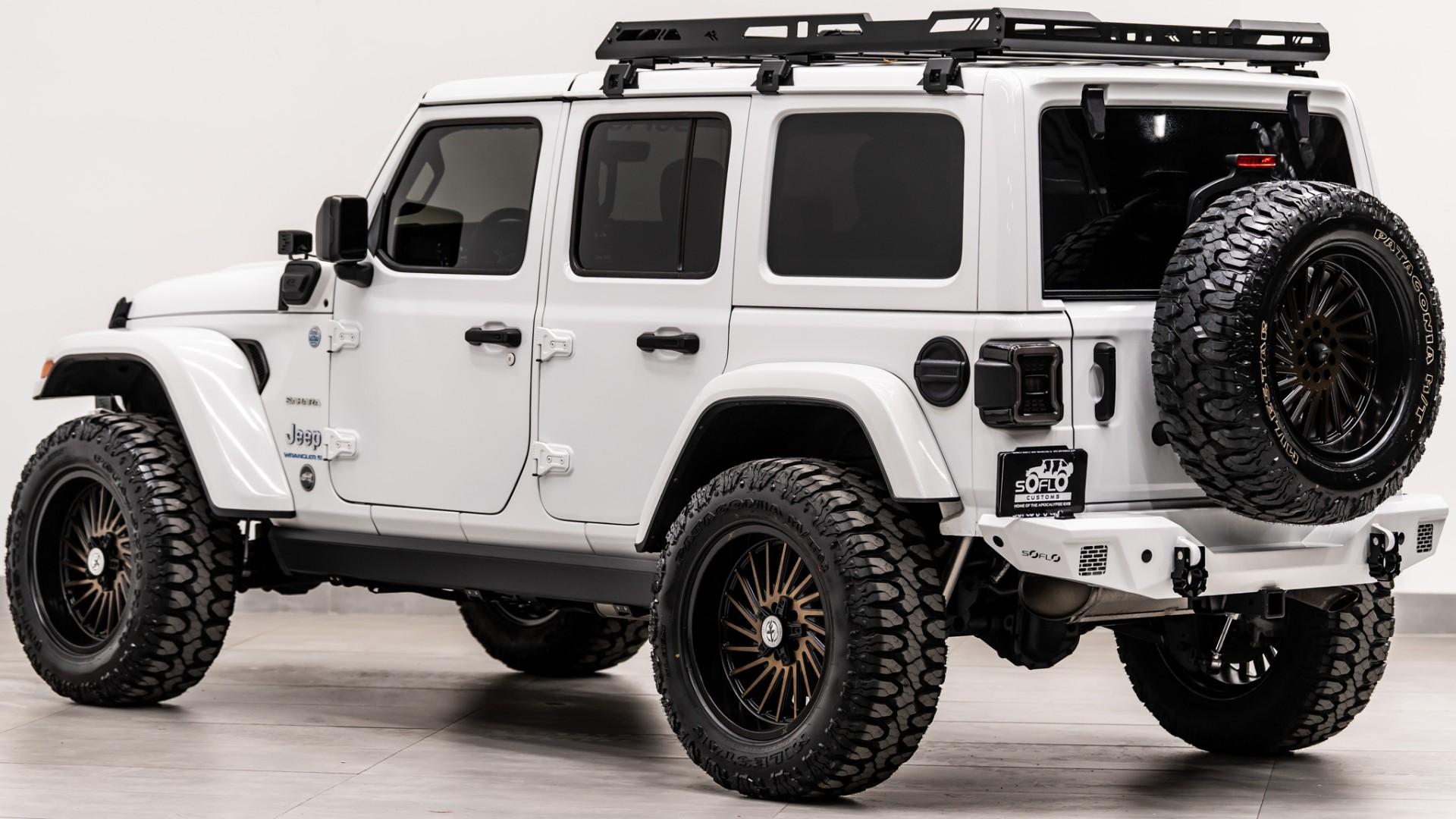 2023 JEEP WRANGLER 4XE in White, photo 11 of 60