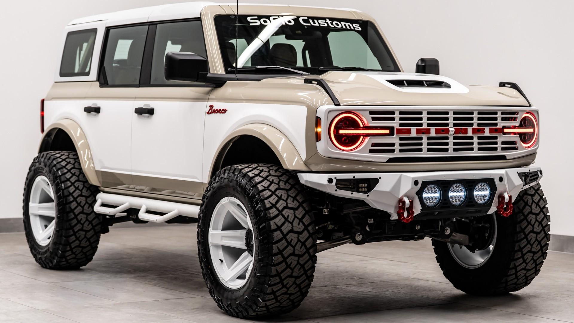 2025 FORD BRONCO in Tan, photo 4 of 55
