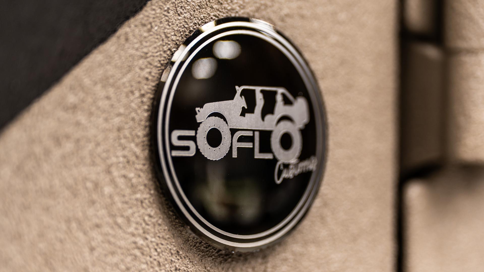 2026 JEEP GLADIATOR in Tan, photo 18 of 60