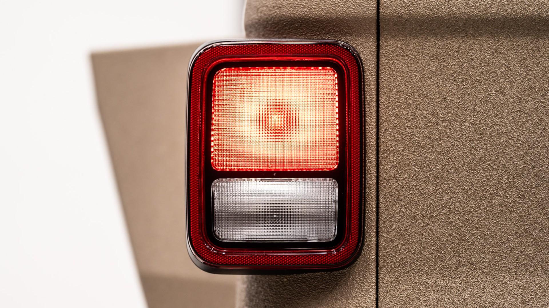 2026 JEEP GLADIATOR in Tan, photo 13 of 60