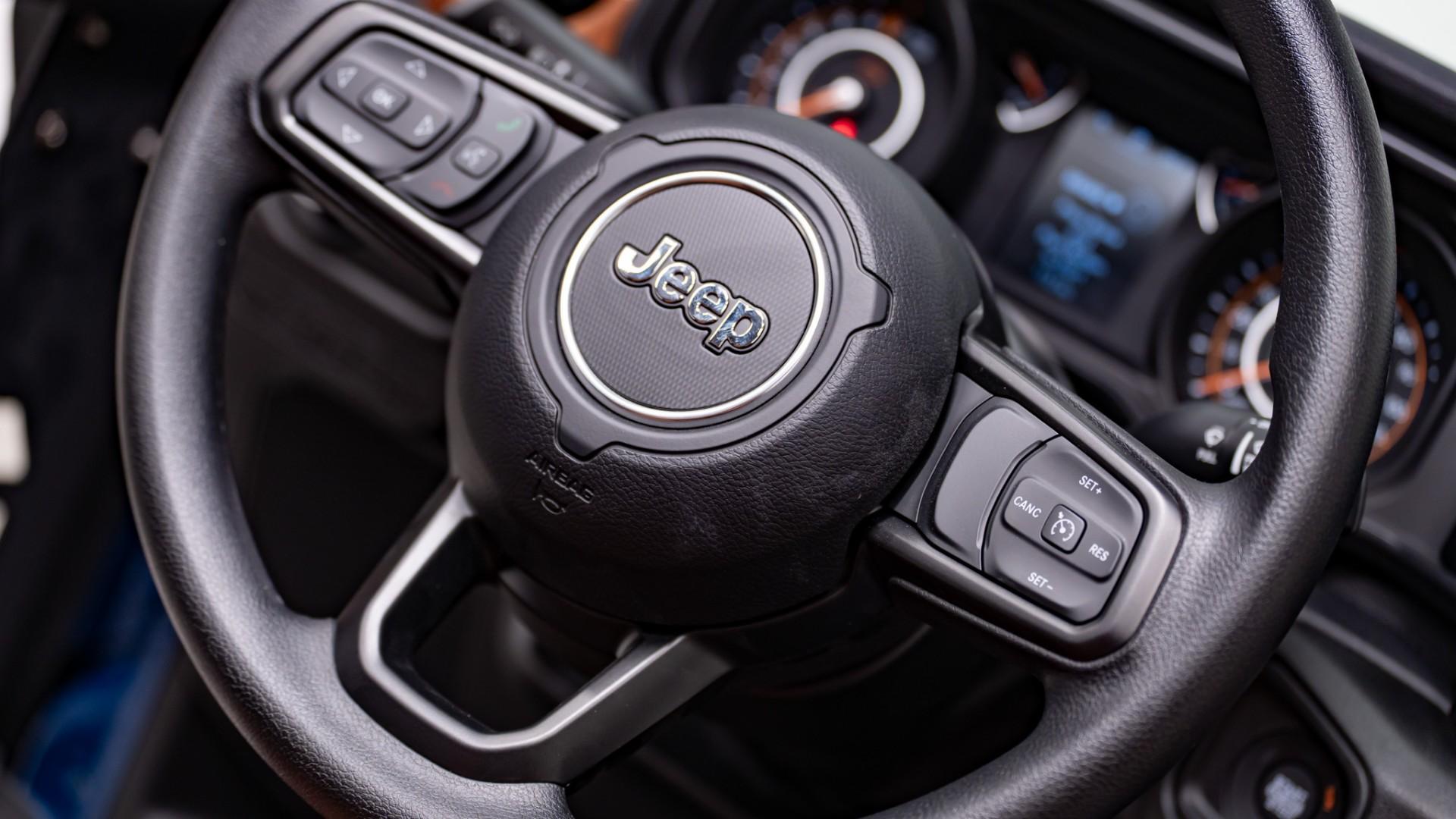 2026 JEEP GLADIATOR in Blue, photo 32 of 60