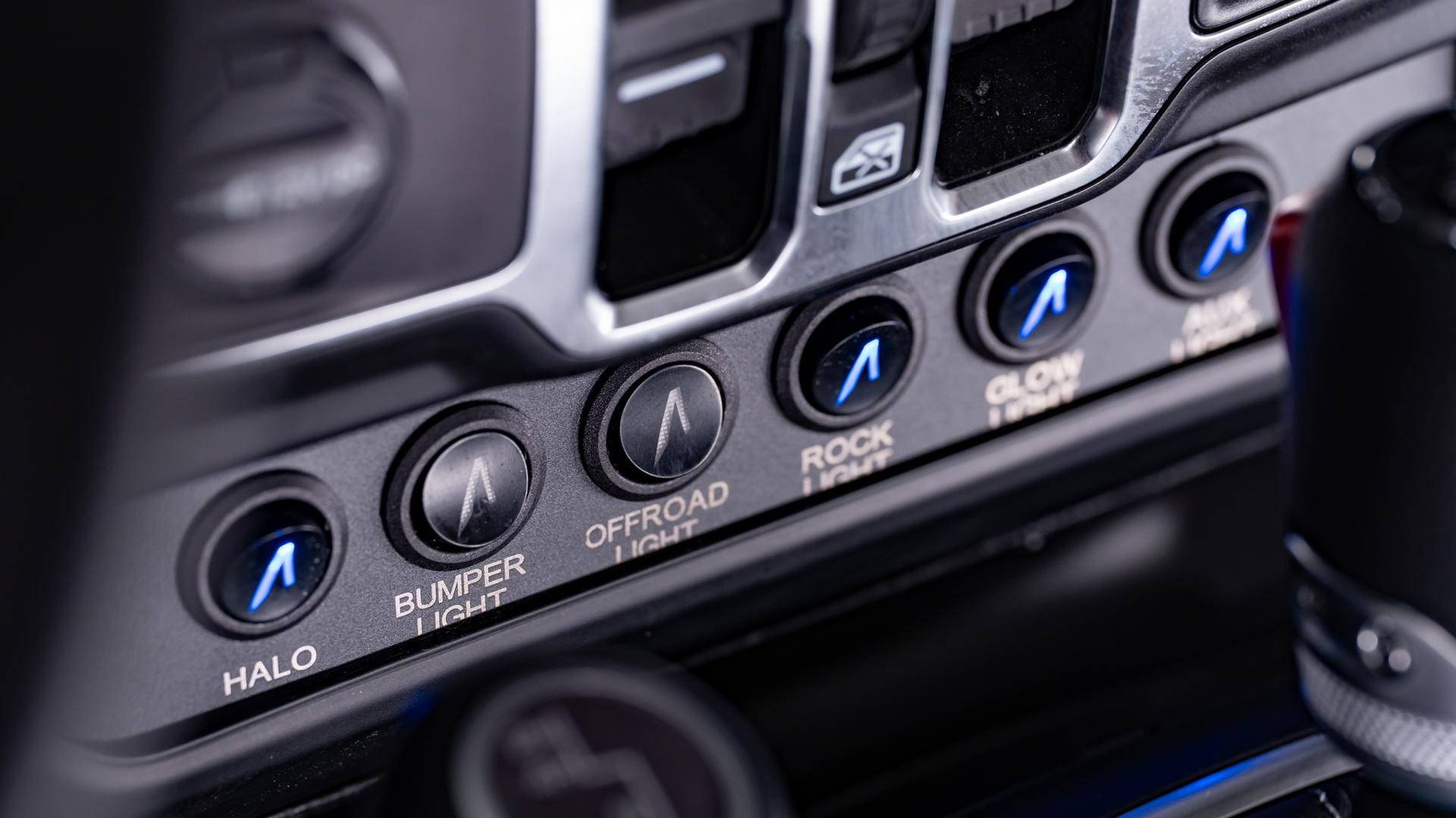 2026 JEEP GLADIATOR in Blue, photo 35 of 60