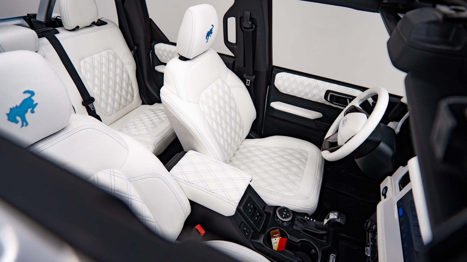 2025 FORD BRONCO in Baby Blue, photo 21 of 60