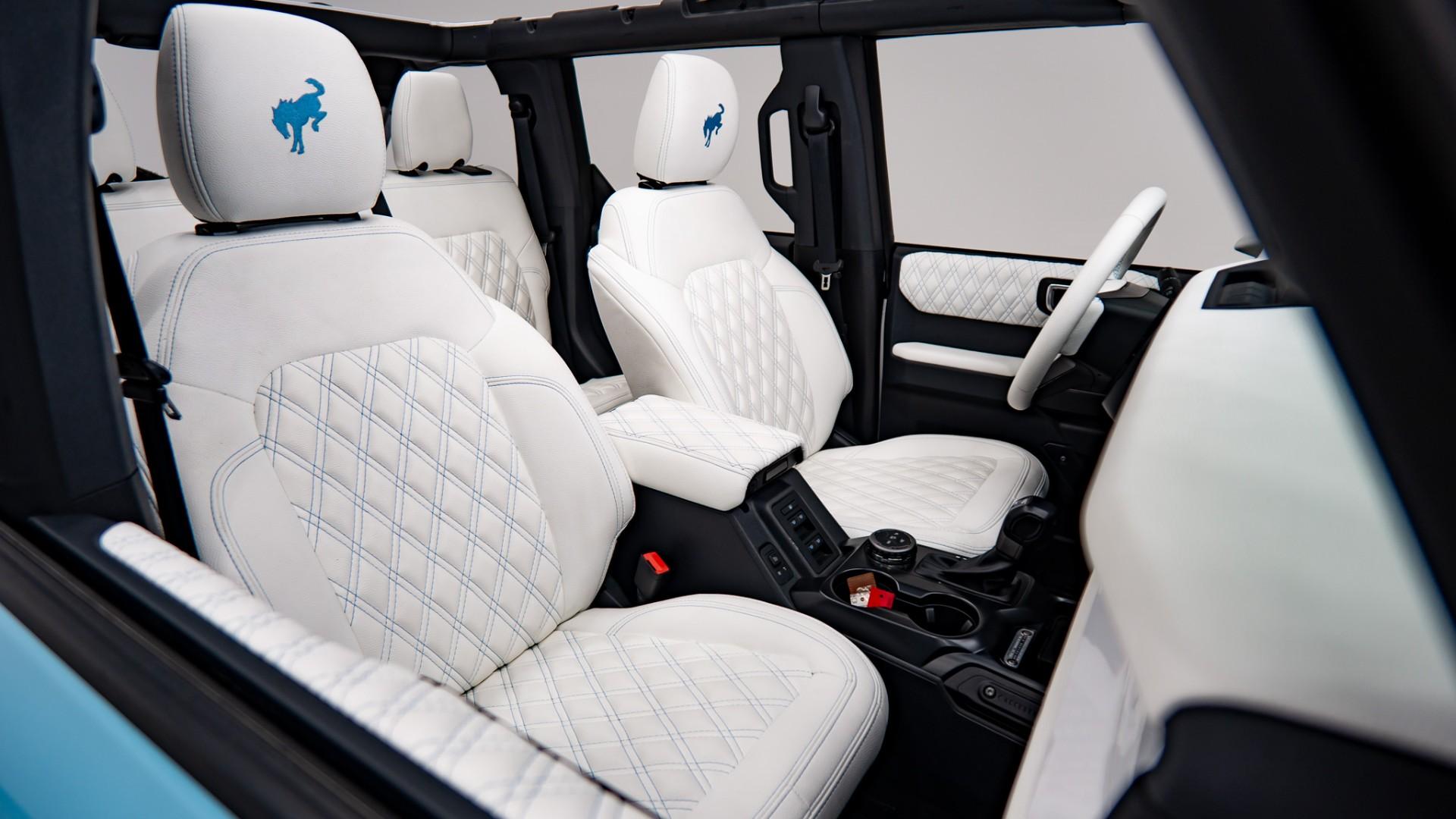 2025 FORD BRONCO in Baby Blue, photo 23 of 60
