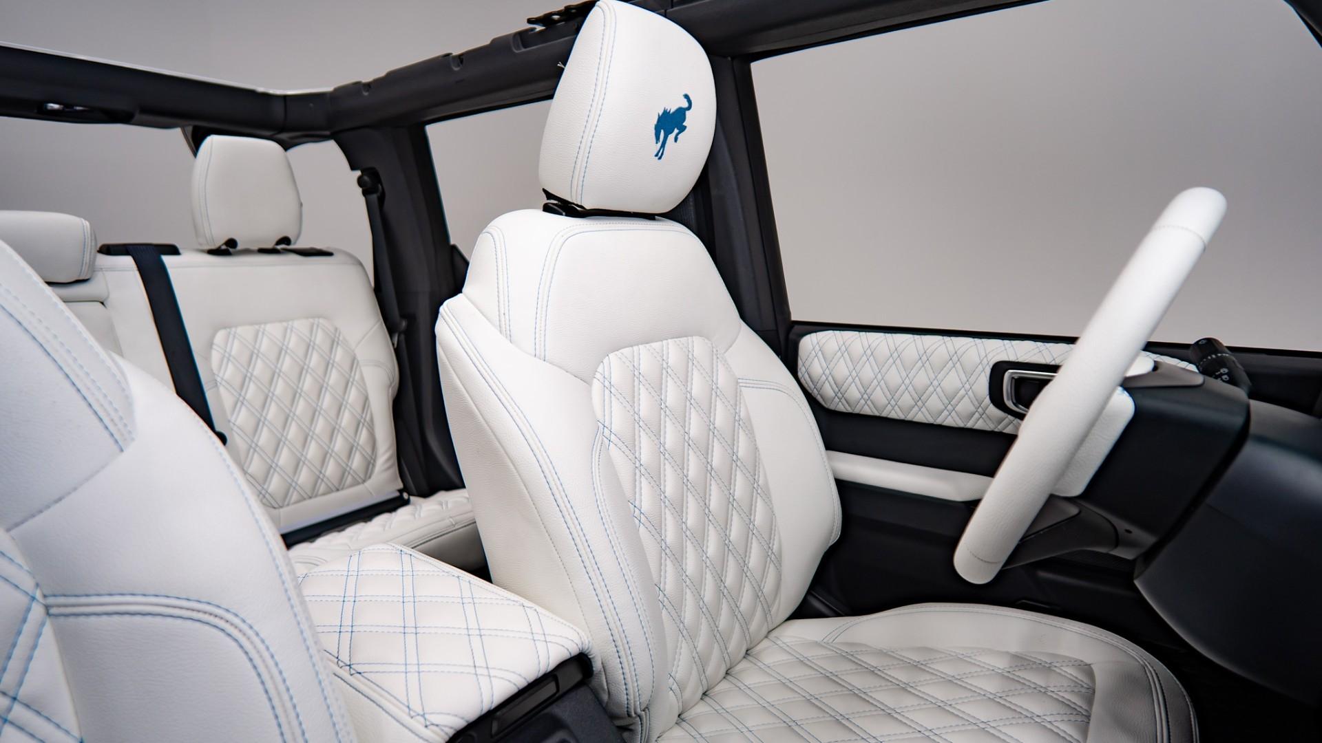 2025 FORD BRONCO in Baby Blue, photo 27 of 60