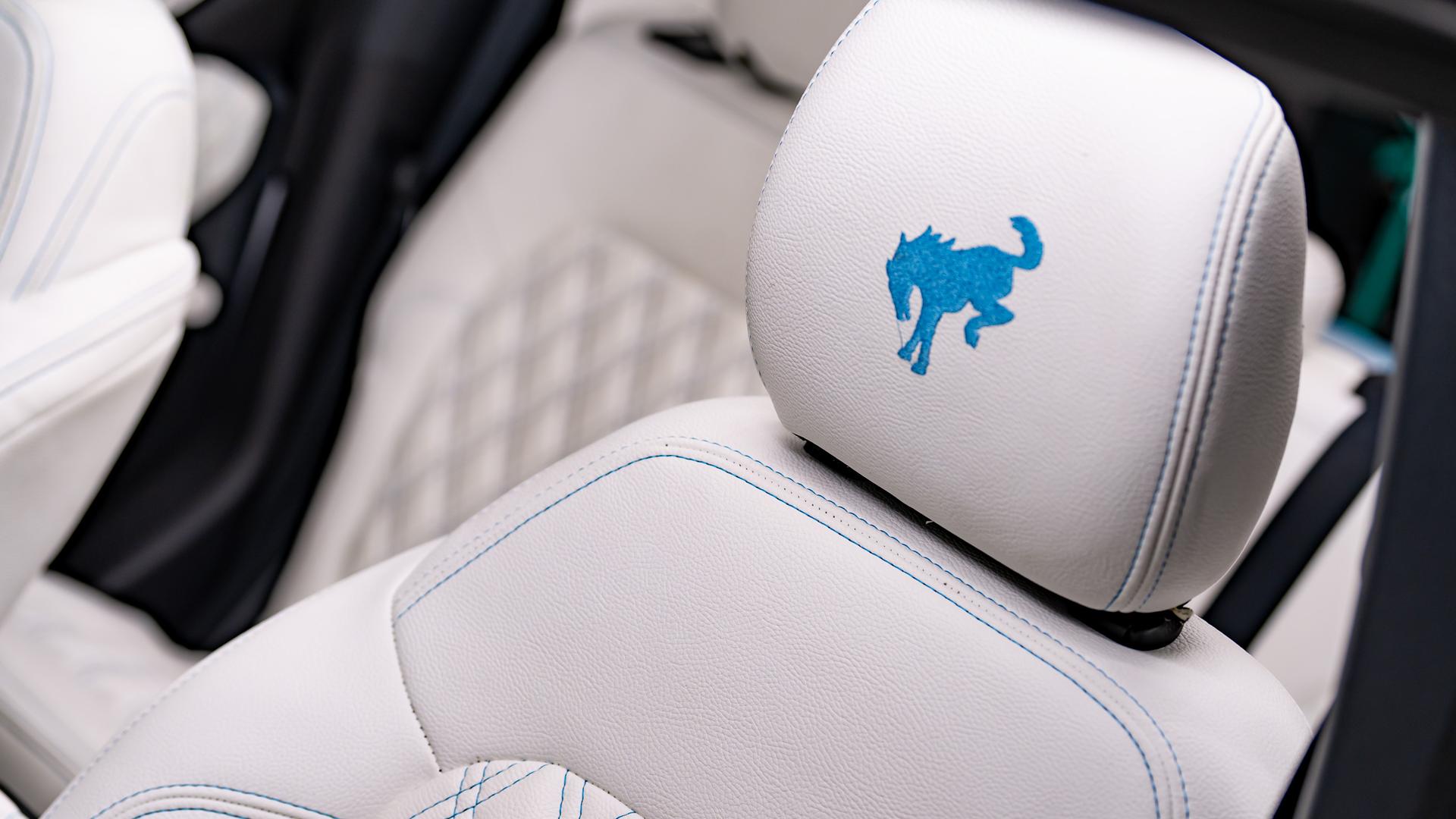2025 FORD BRONCO in Baby Blue, photo 39 of 60