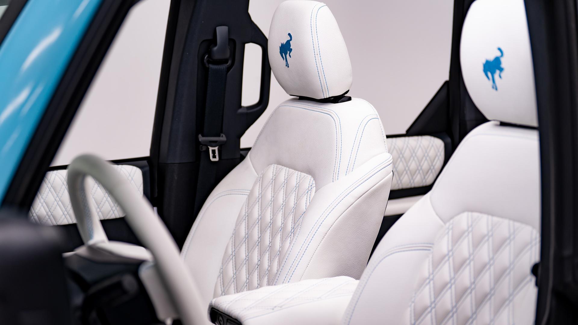 2025 FORD BRONCO in Baby Blue, photo 40 of 60